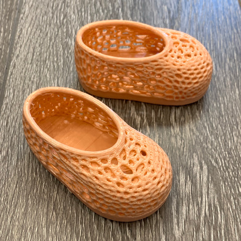STOMPZ: Custom 3D Printed Flexible Breathable Clogs for Baby Feet (Bubblez Style)